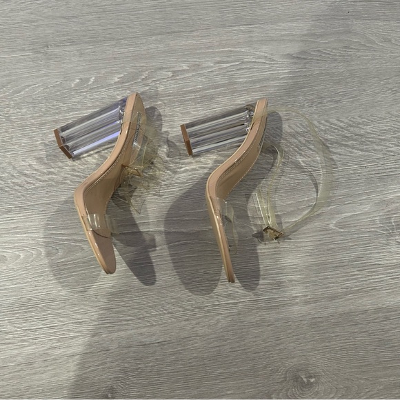 Clear Heels - Picture 4 of 5